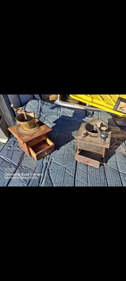 Vintage Wooden Coffee Grinder