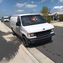 2001 Ford Econoline