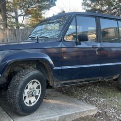 1991 Isuzu Trooper