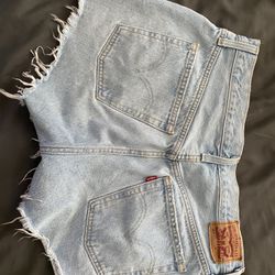 Women’s Levi’s 30