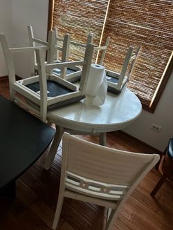 dining wood table with 4 chairs
