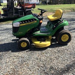 John Deere E-100
