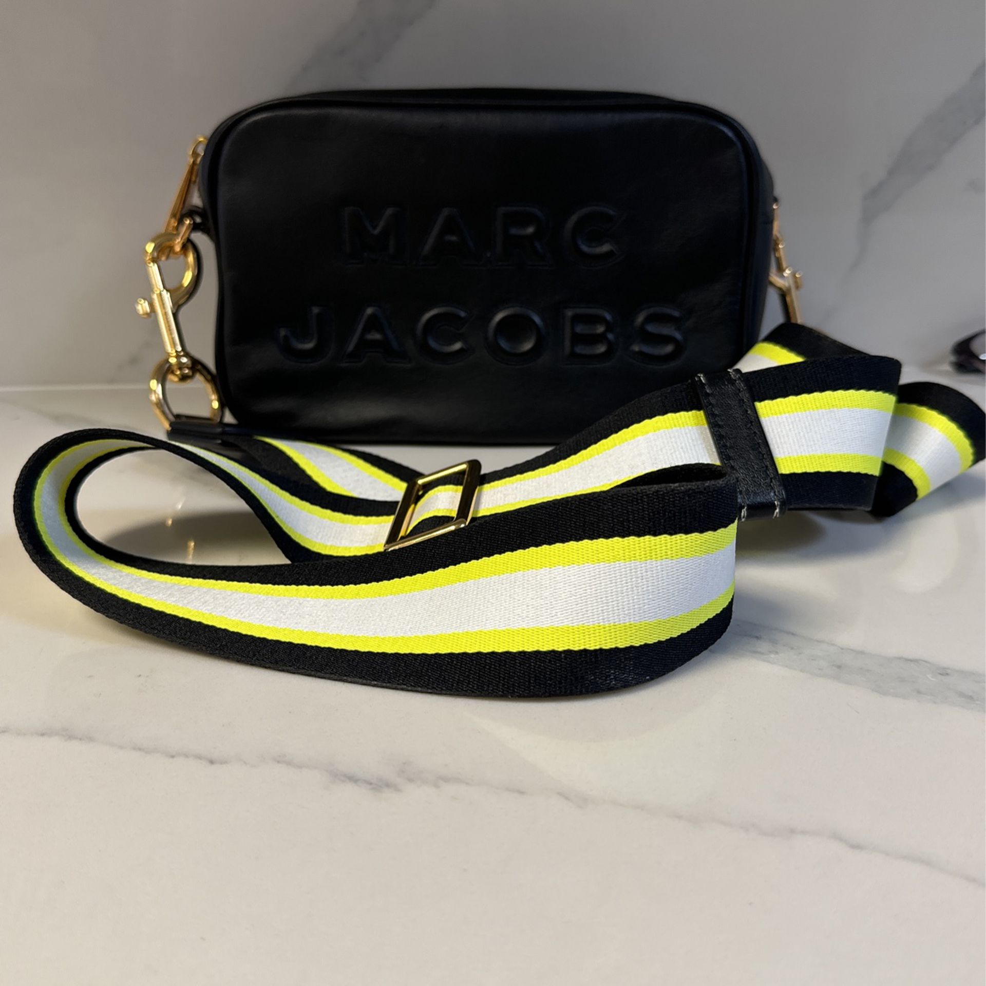 Marc Jacobs Camera bag In All Black for Sale in New York, NY - OfferUp