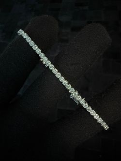VVS Lab Diamond Tennis Bracelet – 4.5 Carats