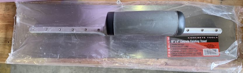 Finishing Trowel