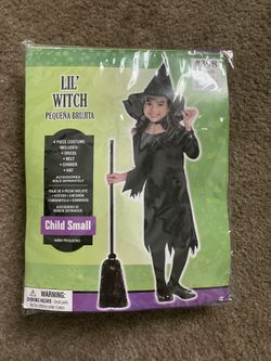 Girls witch costume 
