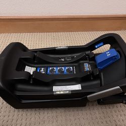 Nuna Pipa Car Seat Base