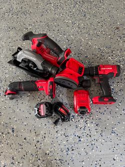 Craftsman 20v 4 tool kit with circular saw, oscillating multitool, orbital sander, 1/2” drill NEW 2AH battery and charger