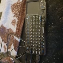 New Mini Key Board W.cords 8 Firm Look My Post Alot Item