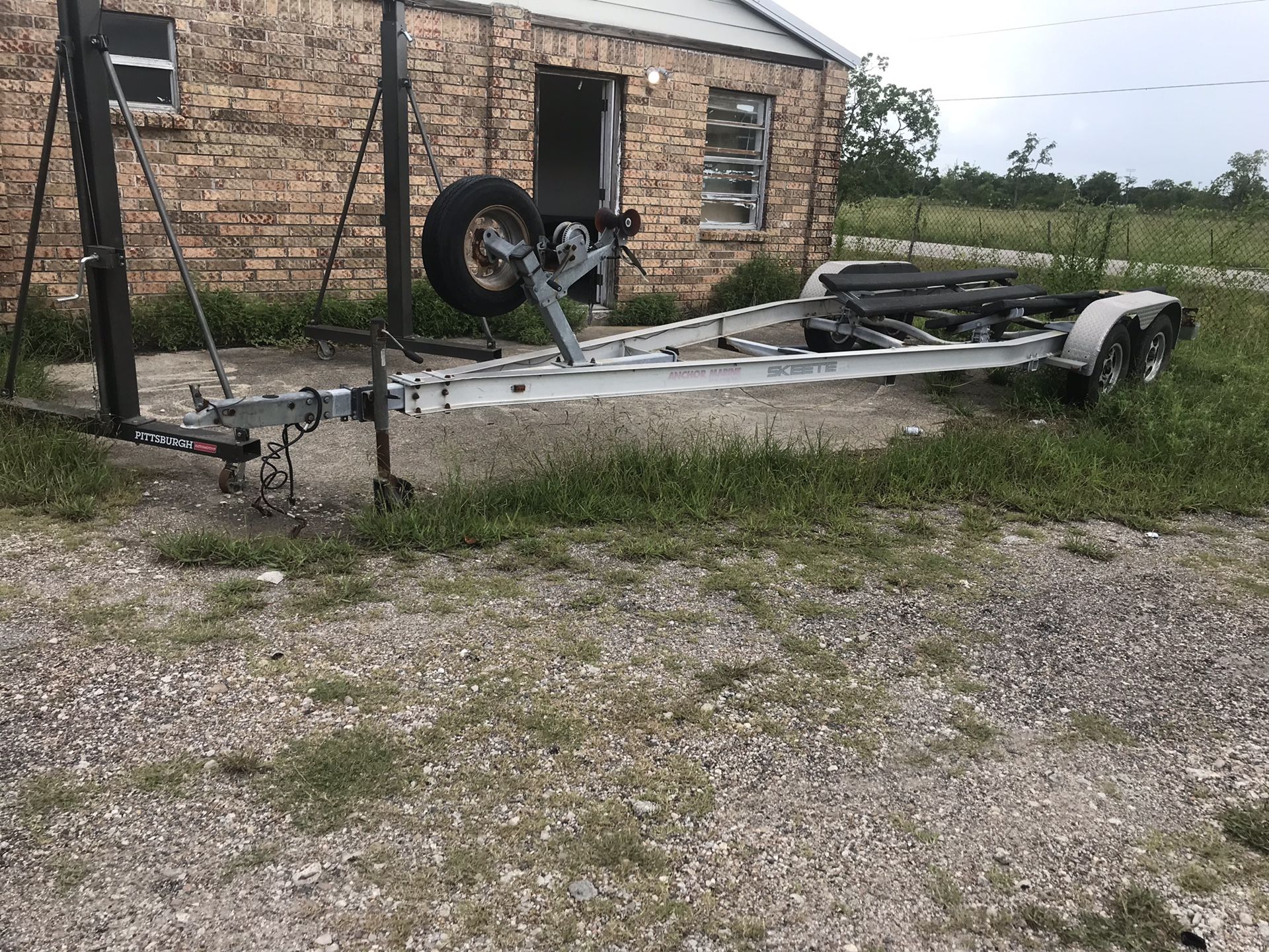 Skeeter tandem axle Aluminum trailer will fit 1822ft boat for Sale in