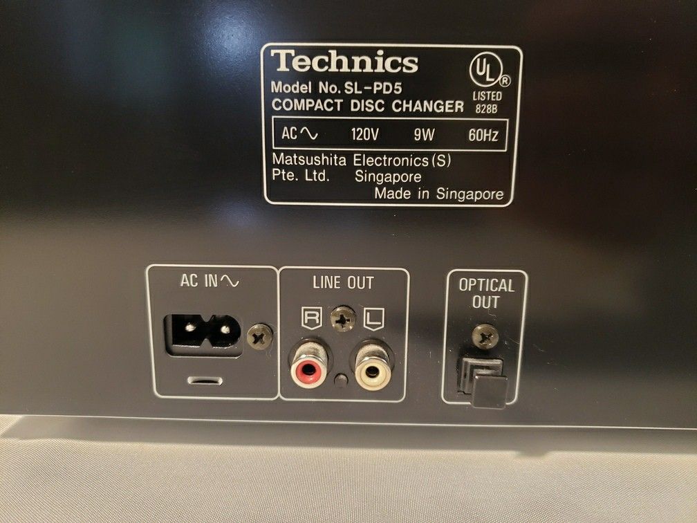 Technics SL-PD5 Stereo MASH CD Player 5-Disc Changer with Digital Output