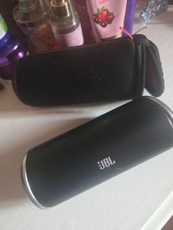 JBL Flip 2 Portable Bluetooth Speaker System Black Carry Case Charging Cable