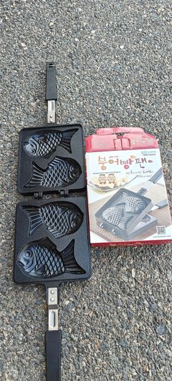New...non-stick double-sided fish-shaped waffle and pancake maker,