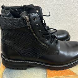 Steve Madden Men's Hodge combat boots with a side zipper and herringbone cuff like new condition! Size 12 D