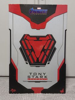 Hot toy 1/6 Tony stark Avengers Iron man