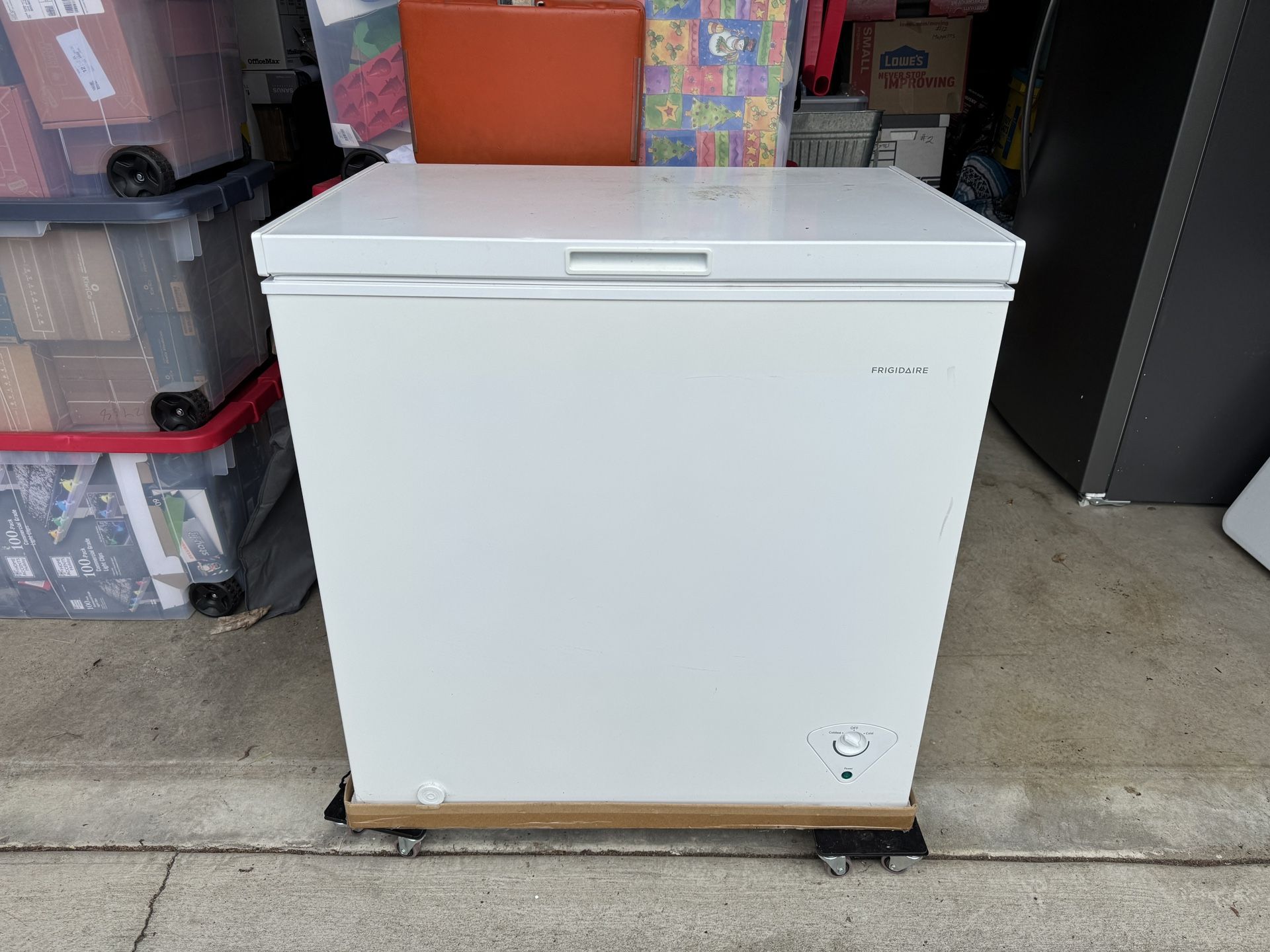 Frigidaire 7.0 Cu. ft. Chest Freezer