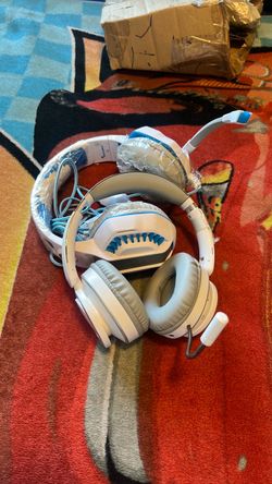 2 Gaming Headphones (DONT KNOW IF ITS WORK)