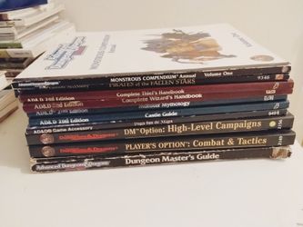 DUNGEONS & DRAGONS BOOK COLLECTION