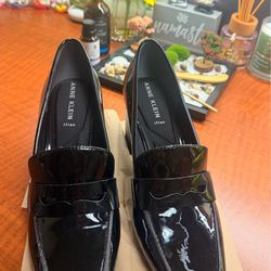 Anne Klein black shoes size 9.5