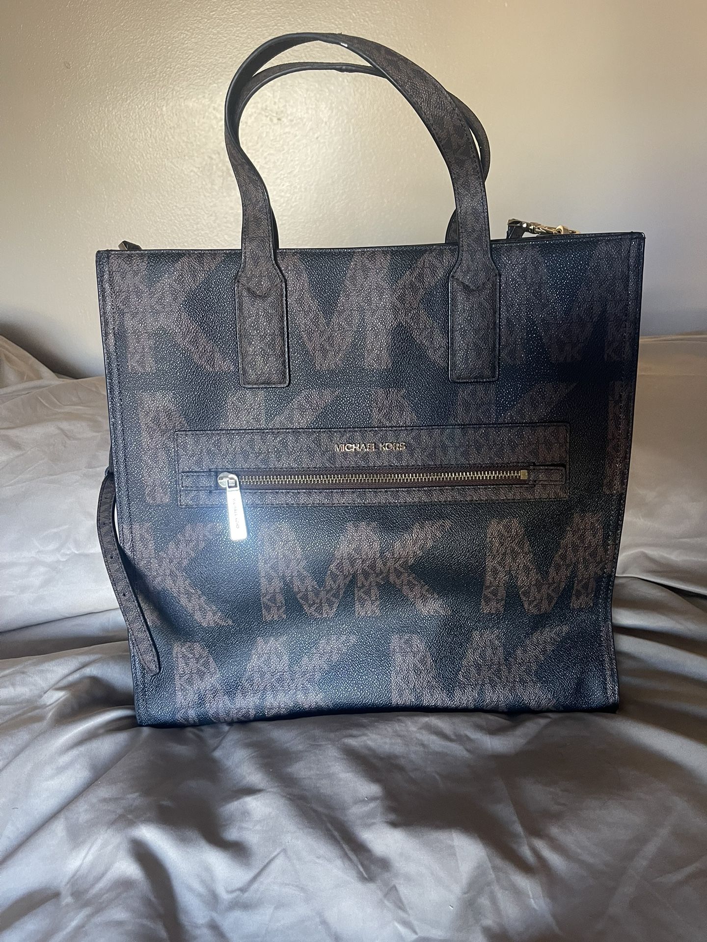 Michael Kors Tote