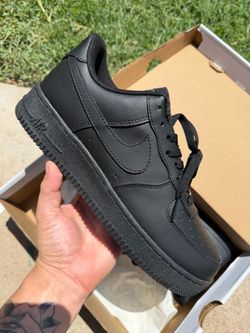 Nike Air Force 1 Low Triple Black Sneakers