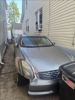 06 Infiniti G35 Partout