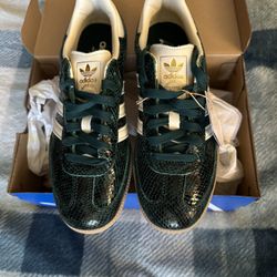 Green Samba OG Adidas Shoes