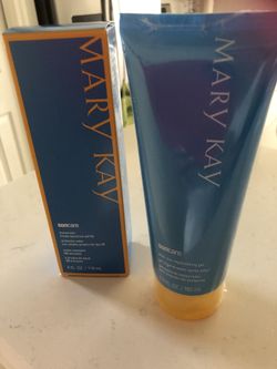 Summer Is approaching ! I Carry The Best Sunscreen In The Market ! 50 SPF! It Will Not Come Off As Your Bathe! It Protect and Moisture Your Skin and