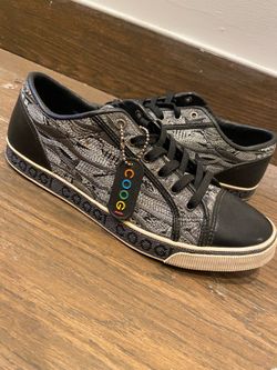 Size 7 vintage Coogi sneakers