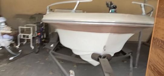 Boat For Sale , As Is . Give Me An Offer. ( No Motor*Trailer Hitch Included)