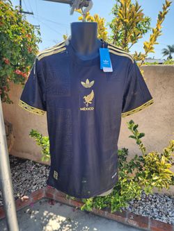 Mexico black and gold soccer jersey 2025