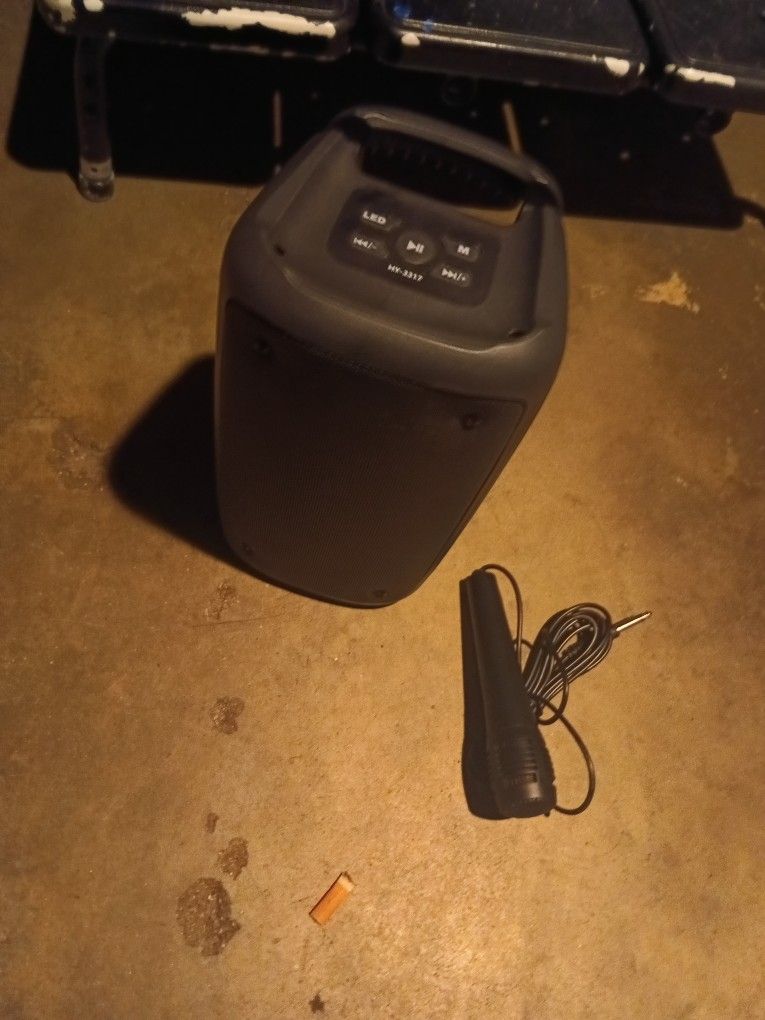 Portable Wireless Bluetooth Speaker/Cherokee Microphone