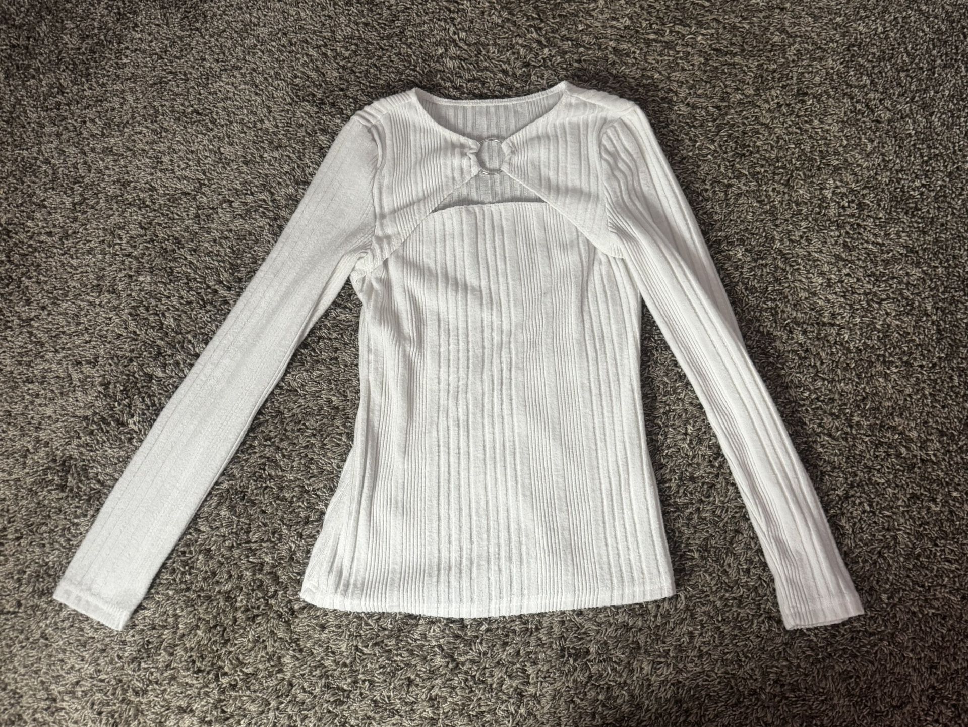 White Long Sleeve Top With Opening And Ring