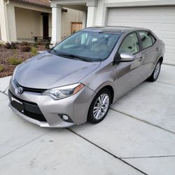 2015 Toyota Corolla LE
