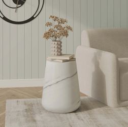 Side table / Night Stand (set of 2)
