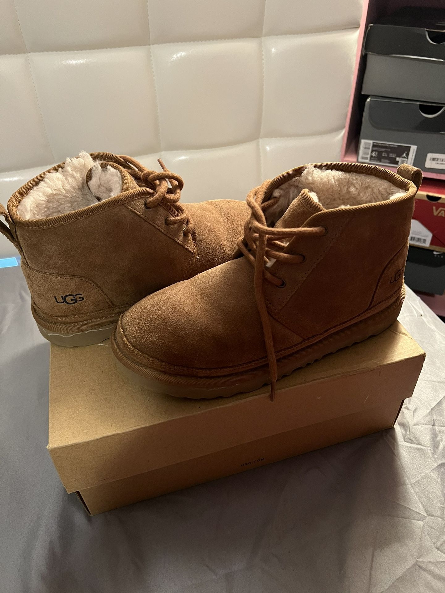 Brown Neumel Ugg Boots Size 5