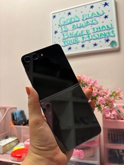 Samsung Z flip 5 duos 256gb