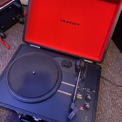 Crowsley Vinyl Player