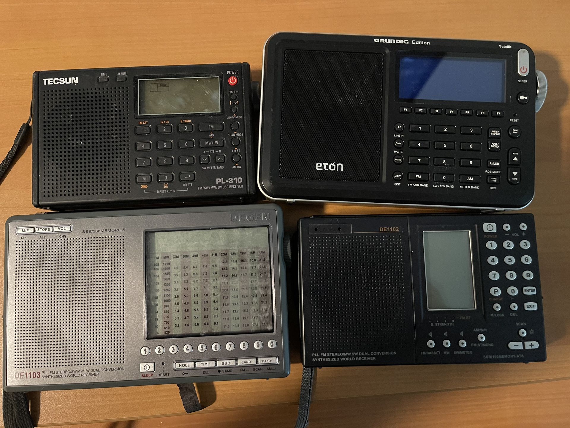 World Receiver Radio Lot
