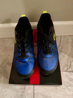 Kids Athletic Cleats (size: 2)