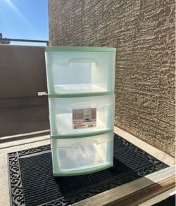 Sterilite 3 Drawer Tower, Plastic Storage Organizer with Removable Clear Bins, Easy Assembly, No Tools Needed