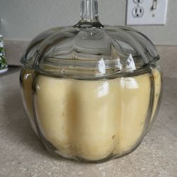 60 oz Frosted Pumpkin Cake Candle