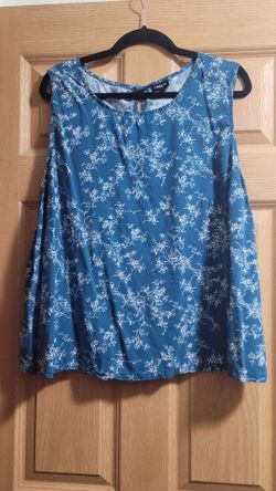 Torrid Blue Floral Sleeveless Top