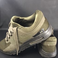 Nike Air Max Size 9 NEW