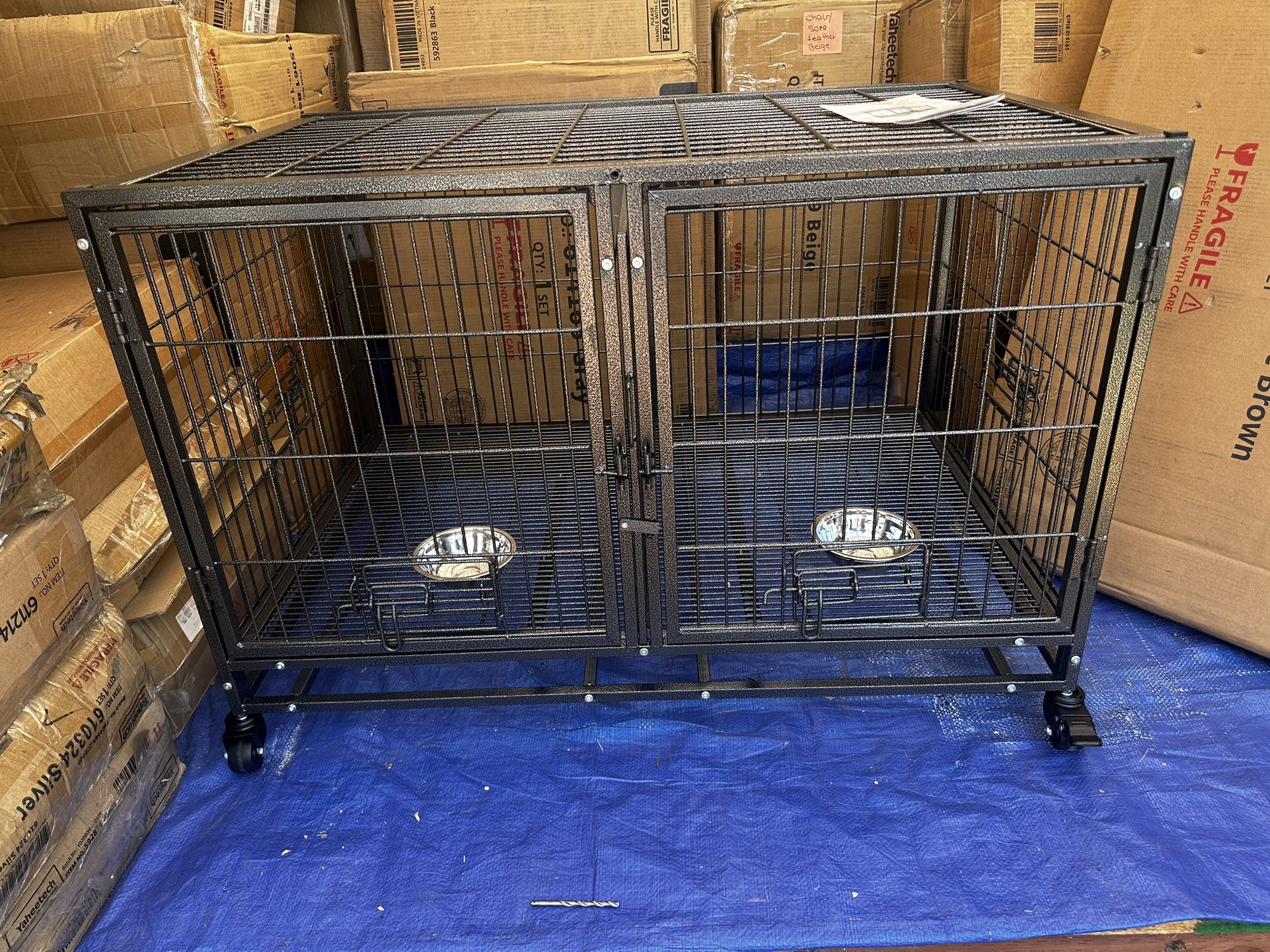 Stackable Dog Crate with Divider 43" Rolling Heavy Duty Dog Cage with Open Top/ 2 Removable Trays for Small/Medium Dog