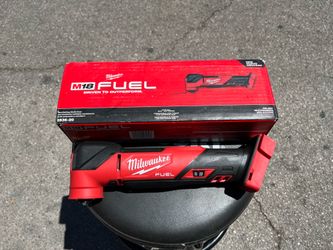 Milwaukee M18 FUEL Multi-Tool (Tool Only)