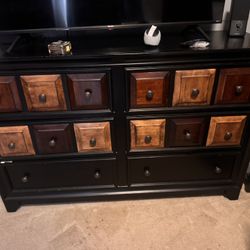 Quality Dresser Set
