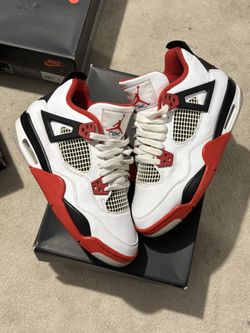 Jordan 4 fire red size 6.5y