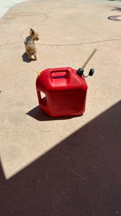 5 Gallon Gasoline Can