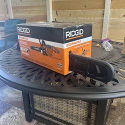 Ridgid 18V 12 in. Electric Battery Chainsaw (Tool Only)